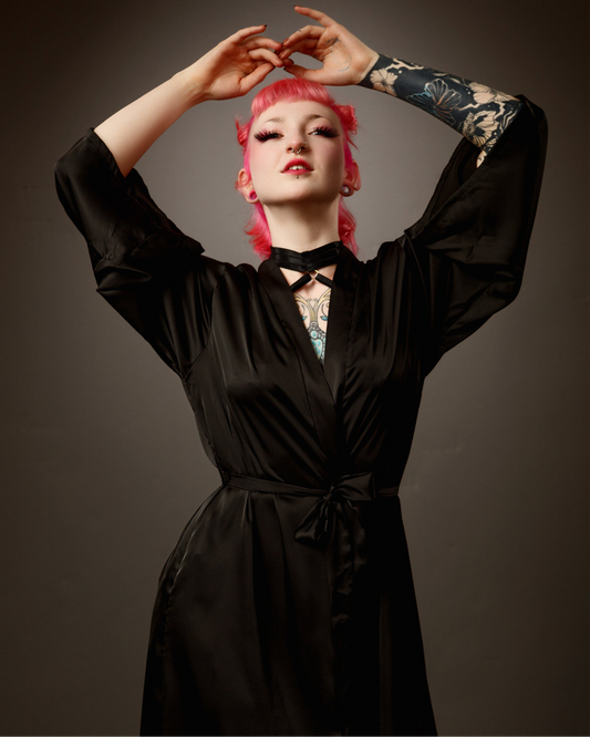 Temptress Robe